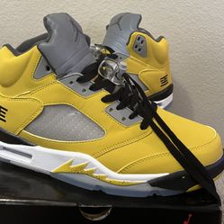 Air Jordan 5 Retro  New 