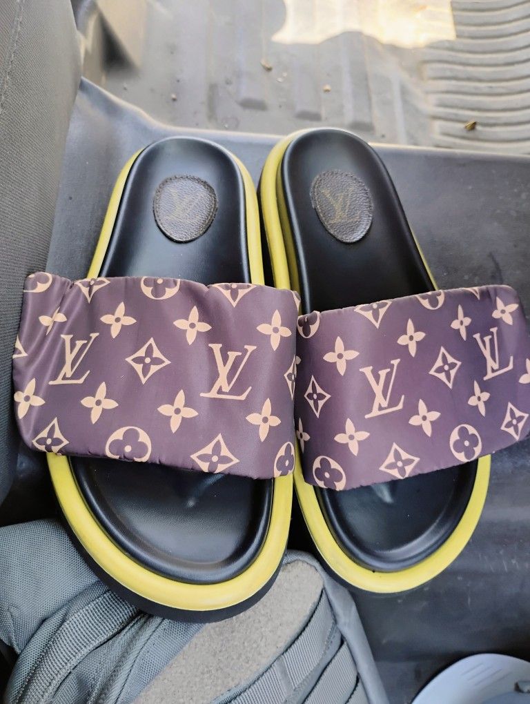 Sandals Louis Vuitton