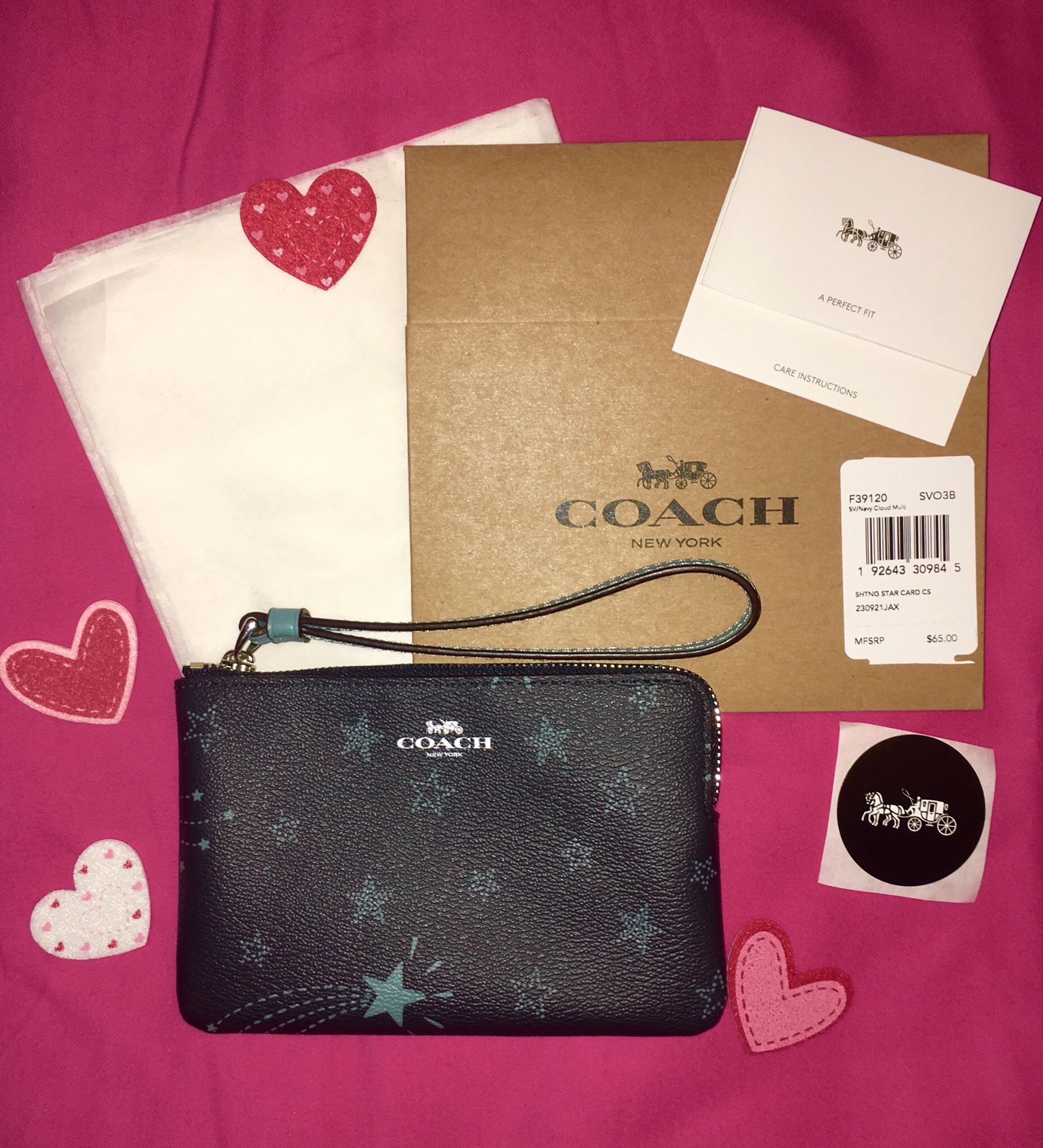 NWT COACH SHOOTING STARS NAVY CORNER ZIP WRISTLET COMES WITH COACH BOX COACH TISSUE COACH STICKER