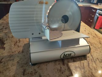 Meat Slicer – 200W Heavy Duty LEM MightyBite 8.5