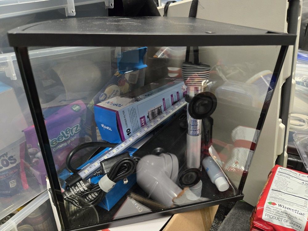 Brand New 15 Gallon Corner Fish Tank