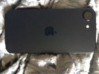 iPhone 16e