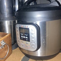 Instant Pot Pressure Cooker Air Fryer 