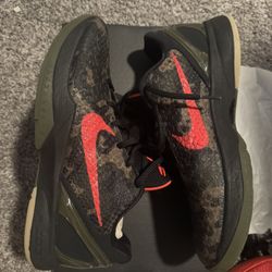 Kobe 6 size 11 italian camos