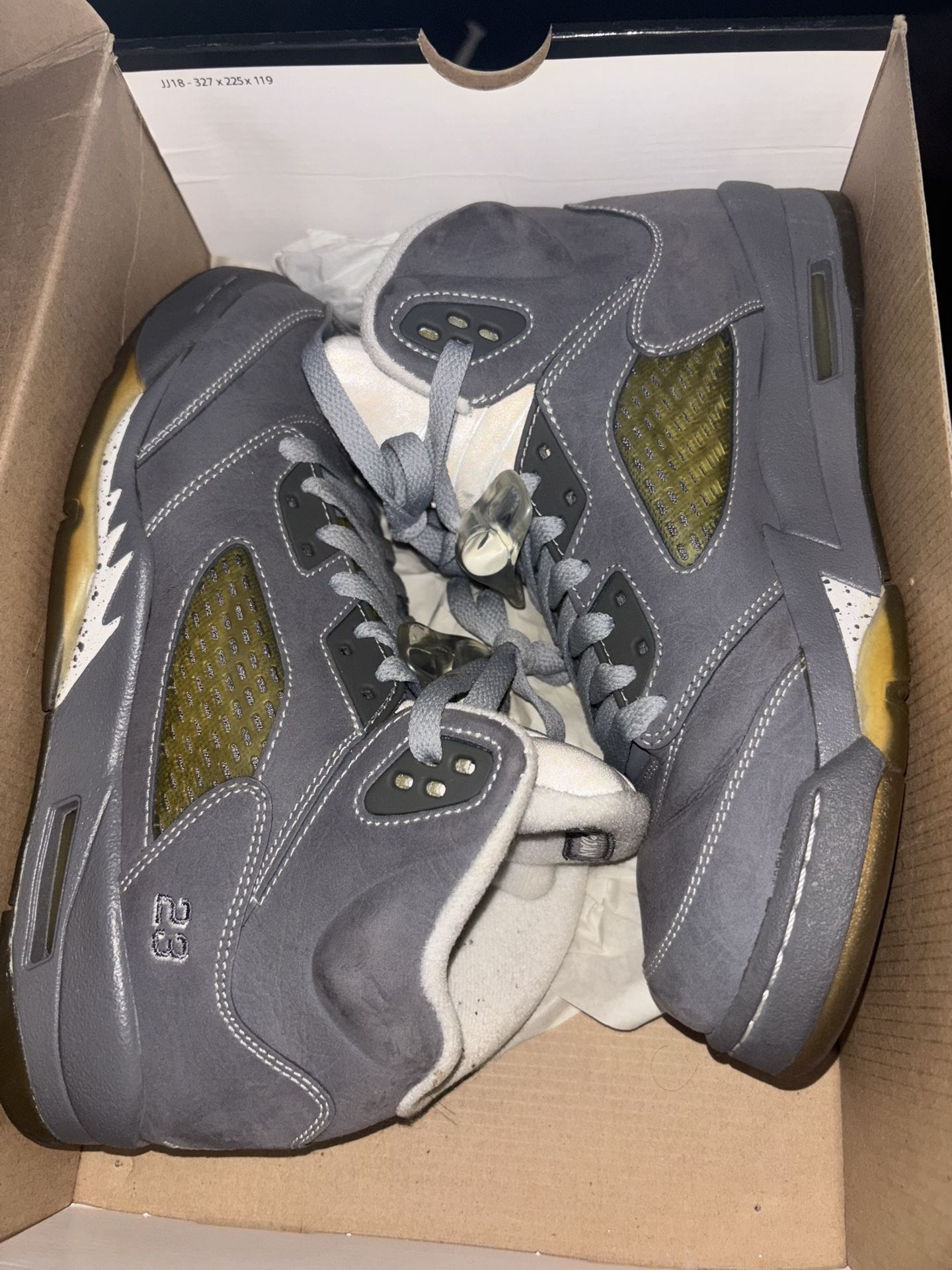 Jordan 5 Retro - Wolf Grey Size 6.5y