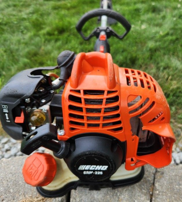 Echo SRM-225 straight-shaft string trimmer