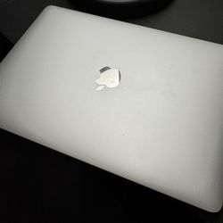 MacBook Pro 13-in 2017