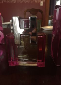 Trovogue Hillix Women perfume