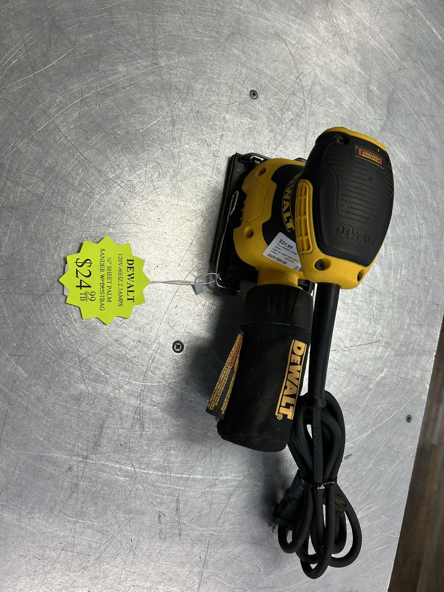 9609 DEWALT DWE6411 120v 2.3amps 1/4” palm sander with dust bag comes as pictured and fully functional. 1589160