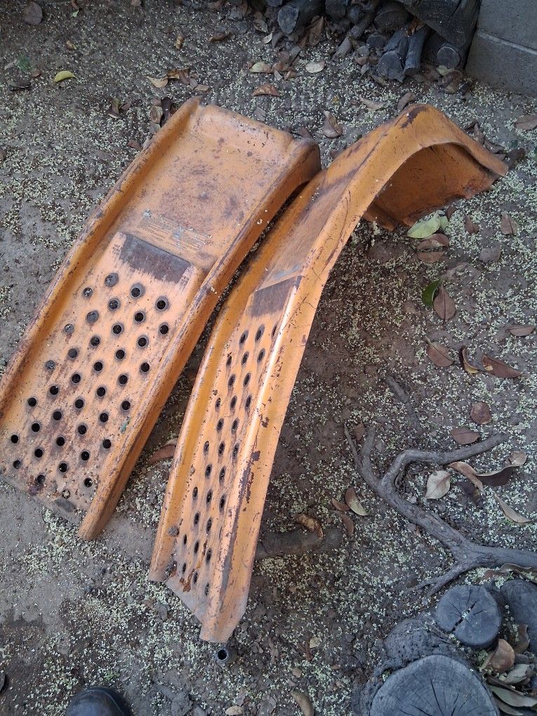 2 Car Ramps!