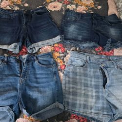 4 pairs of jeans shorts sz 10