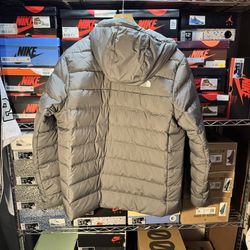 Men’s The North Face Puffer Jacket Used Twice XL