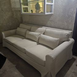 Pottery Barn York Roll Arm Grand Sofa 2020