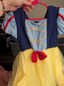 Snow white dress