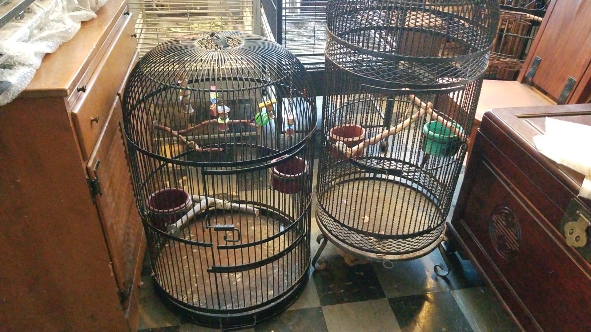 Tweedy bird wrought iron bird cages, Mexico
