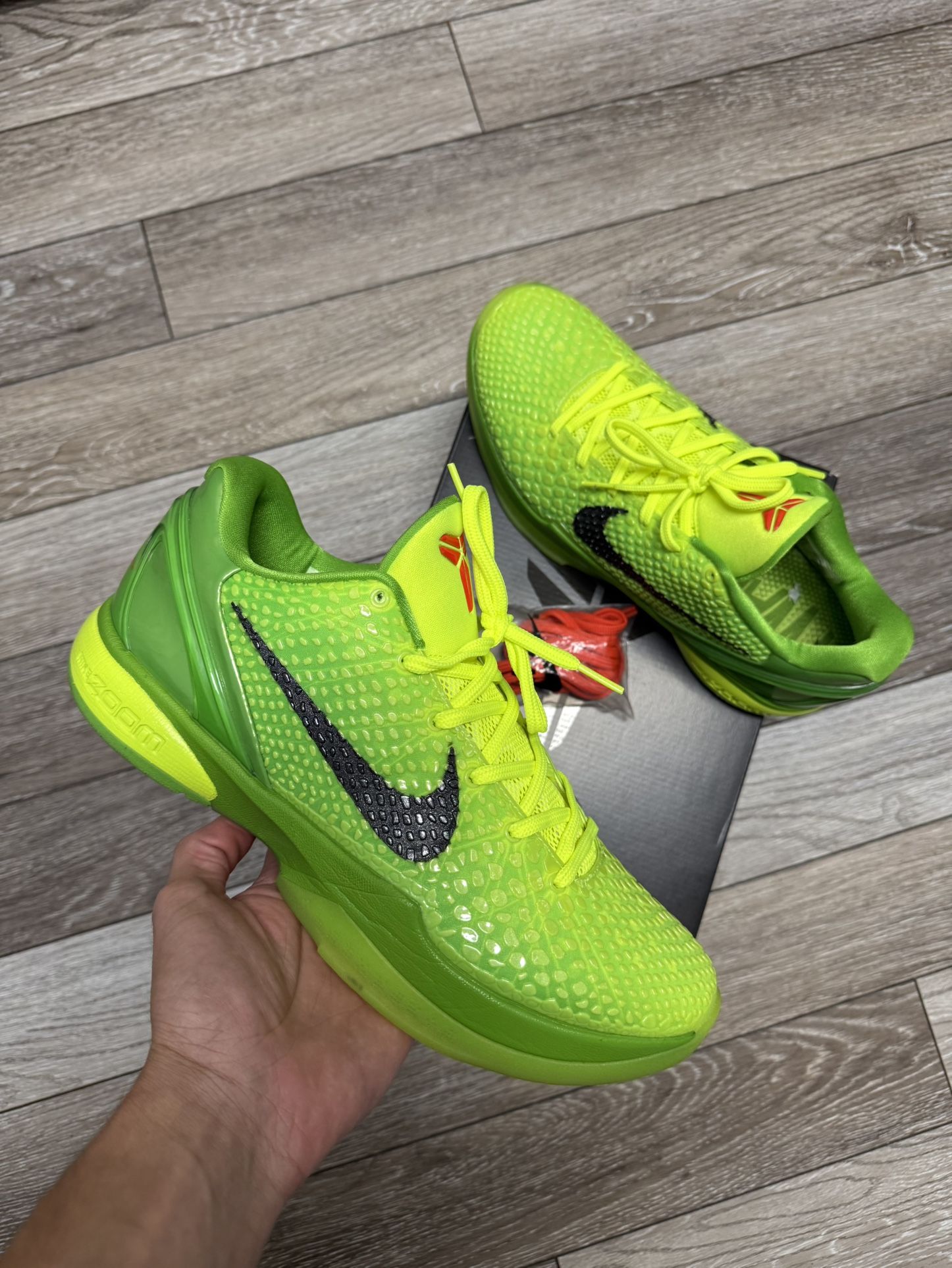 Nike Kobe 6 Grinch Size 11