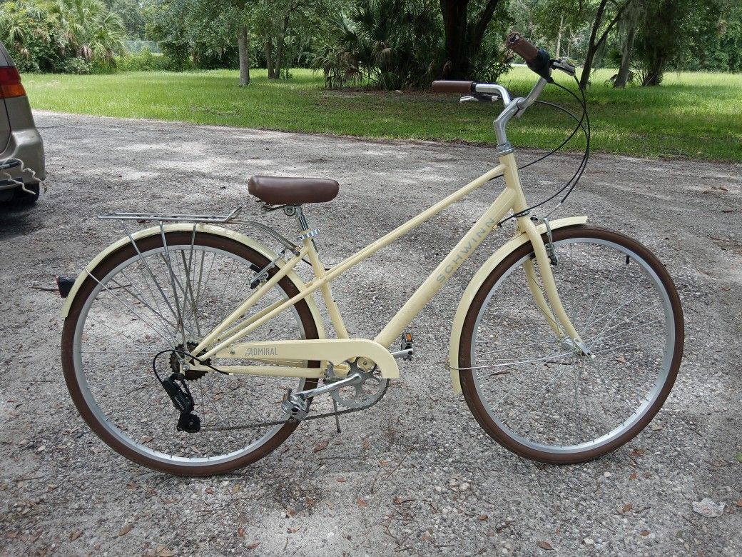 700c Schwinn Admiral 7 Speed