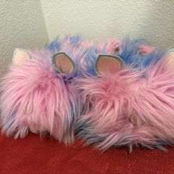 Girls Kids Size small Cat Slippers - Simi valley 