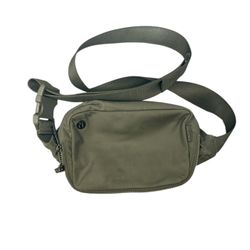 Lululemon Everywhere Belt Bag  2L Olive Green Fanny Pack
