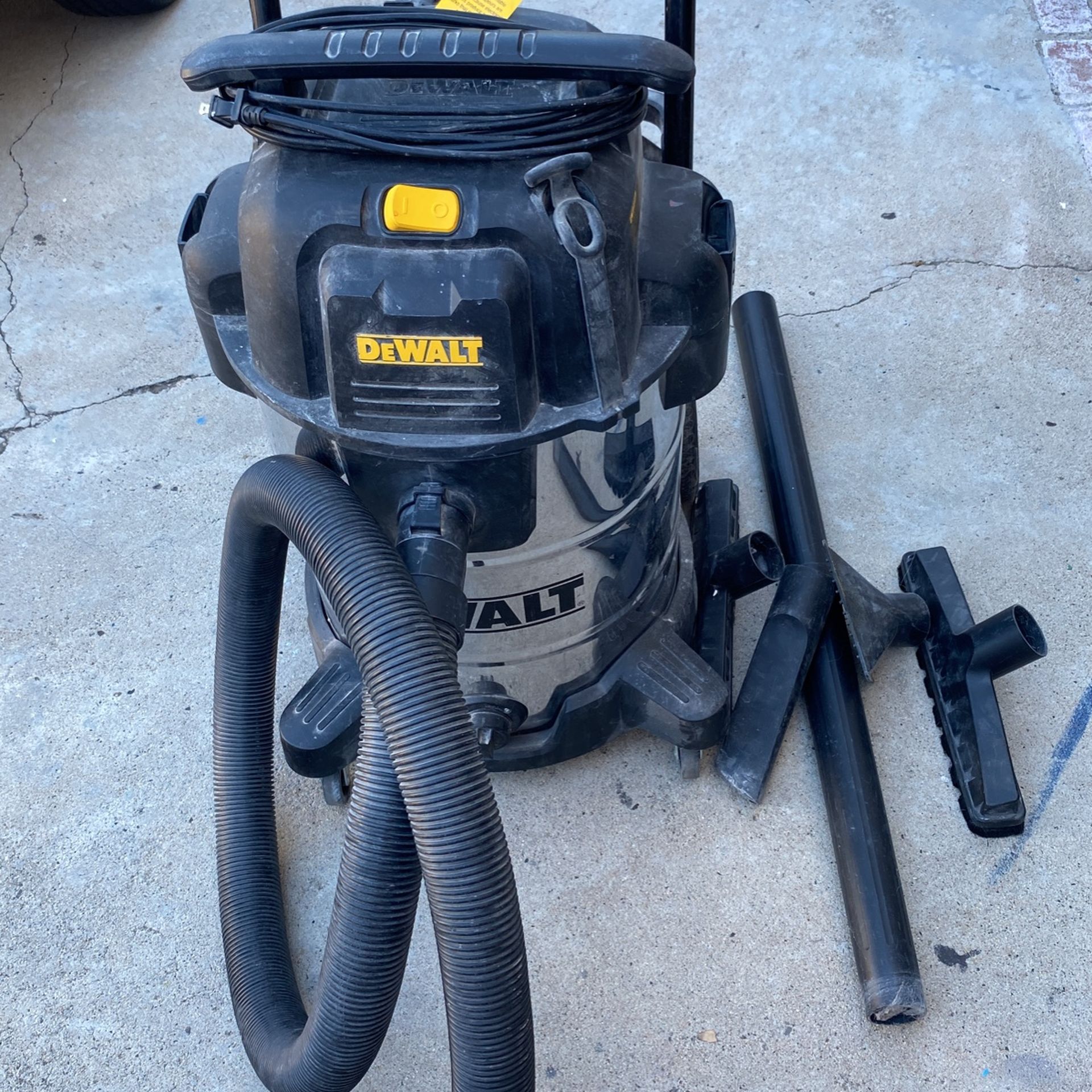 Dewalt Wet /dry Vac 16 Gallones