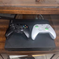 Xbox One X 1 TB