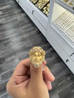10KT Jesus Face Natural Diamond Ring