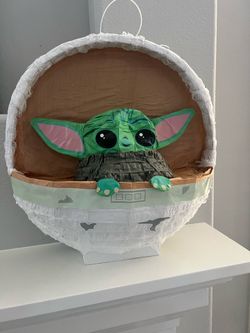 Star Wars piñata Mandalorian, the child baby Yoda 17.5”