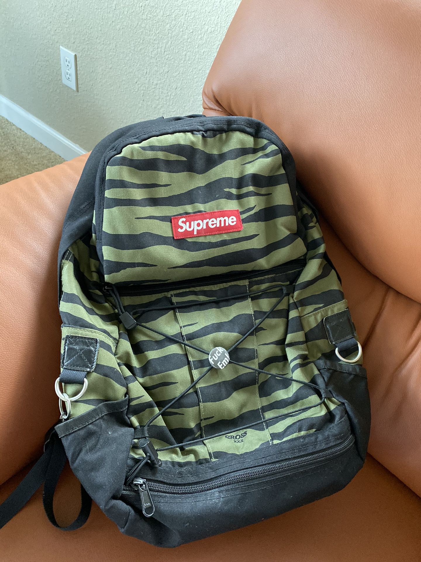 Supreme Cross 30 XXX Olive Zebra backpack rare box logo hoodie bag