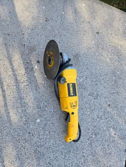 Dewalt grinder dw840