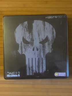Mezco- One:12 Collective Marvel Punisher Figure PX Exclusive Fully Loaded