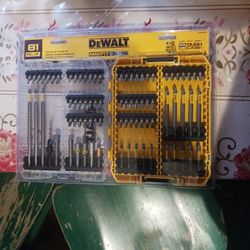 Dewalt Drilling And Driving Set