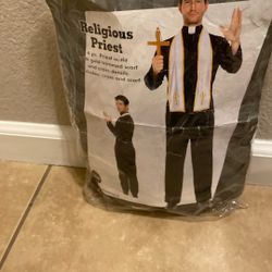 Religious Priest Costume