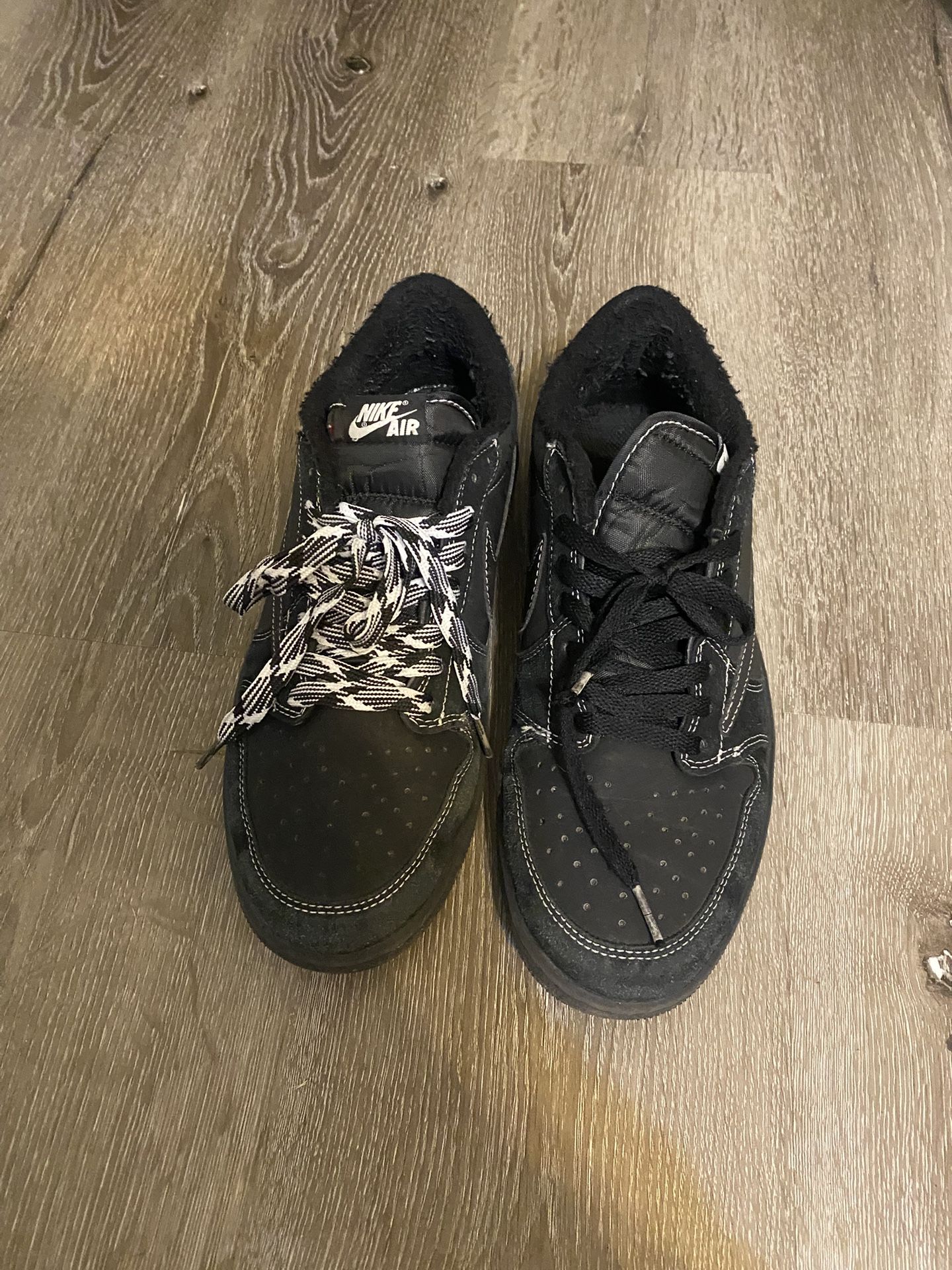 Travis Scott’s Lows  & Accessories