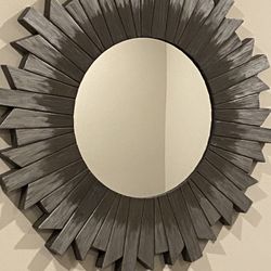 Decorate Mirror Sunburst Dark/light Gray  28” In Diameter 