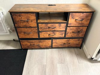 Spacious dresser