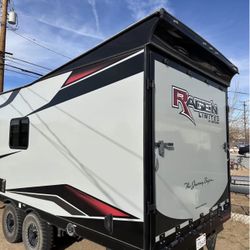 Genesis Rage’n Toy Hauler