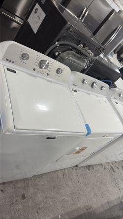 Maytag Topload washer and electric dryer set