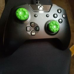 Razer Wolverine Xbox One Controller