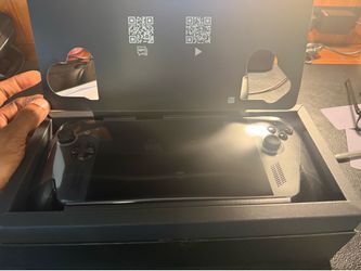 Steam Deck OLED 512GB – Great Condition, Includes Case & Charger & Dock