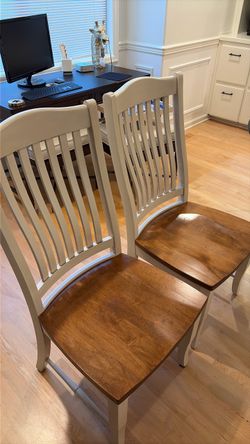 Seldens dining and counter chairs 3 each