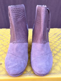Toms Bootie - Size 8