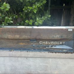 Chevy tailgate