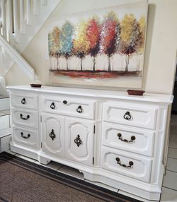 SOLID WOOD DRESSER EXCELLENT CONDITION DELIVERY AVAILABLE