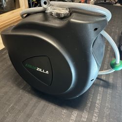 Aquazilla Retractable Hose Reel