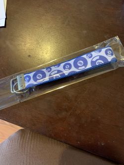 Brand New 8 Ball Keychain Fob with Tassel. Brand New. I ordered The Wrong Thing