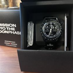 OMEGA X SpeedMaster Mission To The Moon Bioceramic Swatch With Box