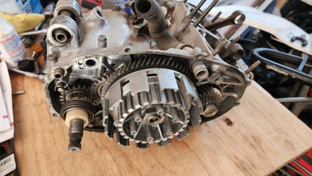 Banshee  transmission,  complete bottom end