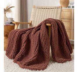New!✨ 50x60 handmade chenille chunky blanket