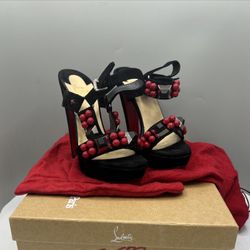 Christian Louboutin Pyrabubble Size 7 /37.5 EUR Black Suede Chunky Heel Box/Bags