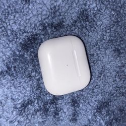 used airpods 4 charging case